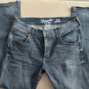 Wrangler Blue Slim Straight Jeans Classic Style